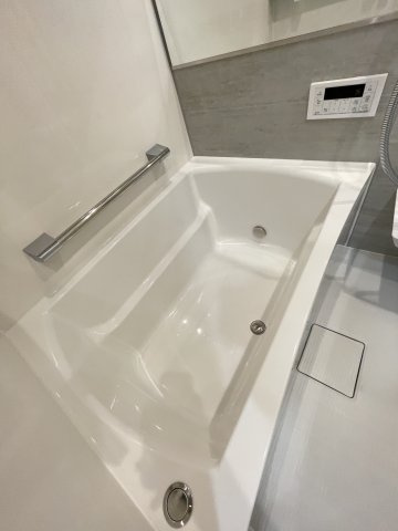 シーズンフラッツ渡辺通の浴室