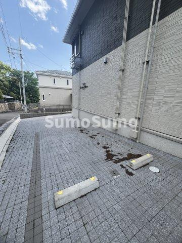 グランデ アルベロの駐車場