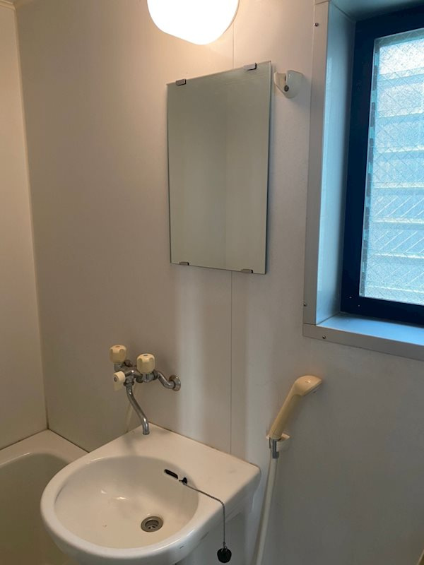 クスチュウ旗塚通の洗面所