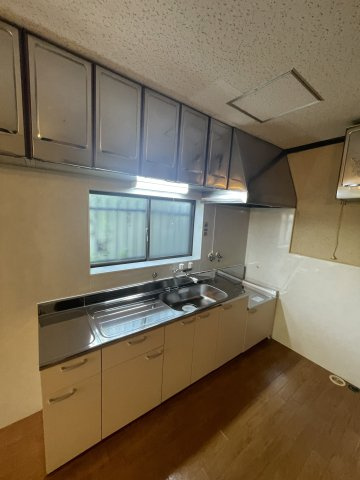 天神町５丁目貸家のキッチン
