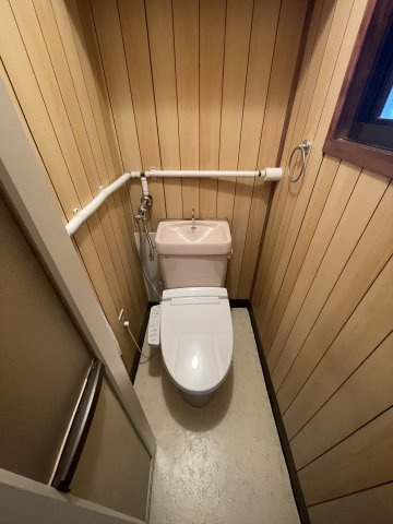 天神町５丁目貸家のトイレ