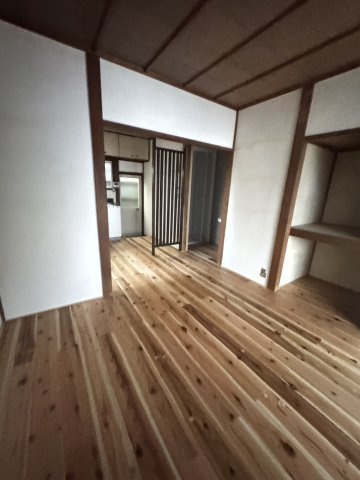 湊山町貸家の居間・リビング