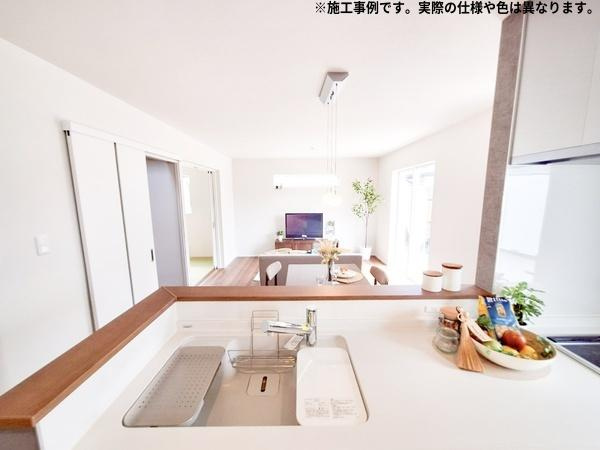曙台2丁目　新築の内観：施工例|キッチン　施工事例写真　※写真はイメージです。実際の仕様や色とは異なる場合があります。