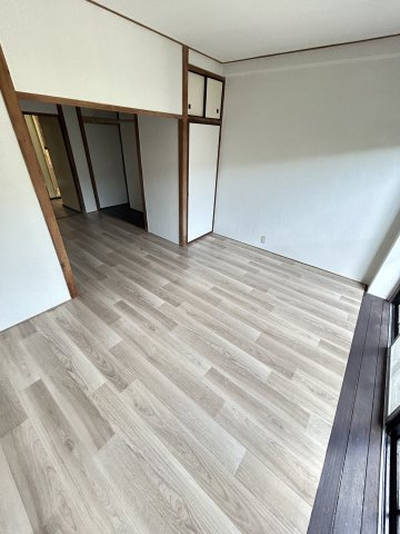 六甲台マンションの洋室