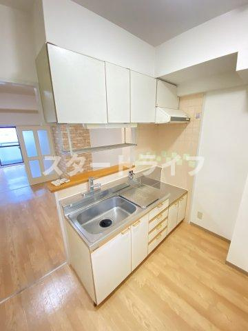 大阪市淀川区西宮原２丁目の賃貸マンションのキッチン