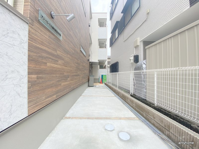フジパレス上新庄駅北Ⅲ番館 仲介手数料無料のエントランス