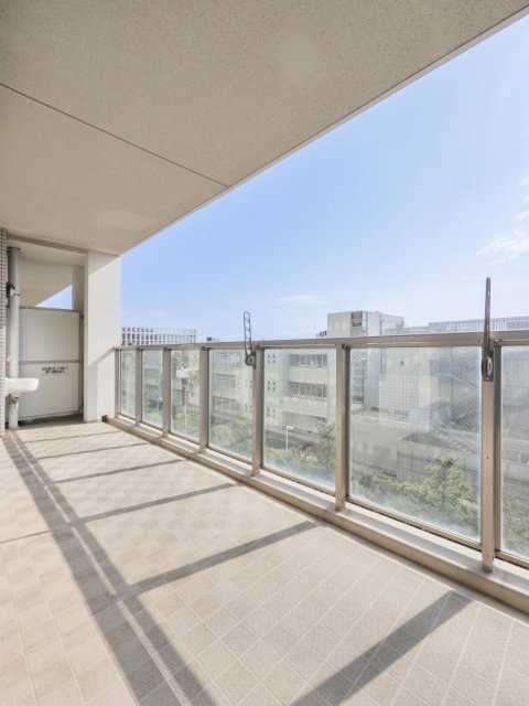 セレナヴィータ新浦安（4階部分）／仲介手数料無料／新規フルリノベーションのバルコニー