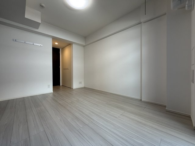 プラシア蒲田 ＴＨＥ ＧＲＡＮＤ ＲＥＳＩＤＥＮＣＥの居間・リビング|こちらのリビングで趣味の時間をお楽しみください