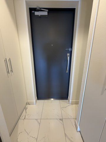 プラシア蒲田 ＴＨＥ ＧＲＡＮＤ ＲＥＳＩＤＥＮＣＥの玄関|落ち着いた玄関です