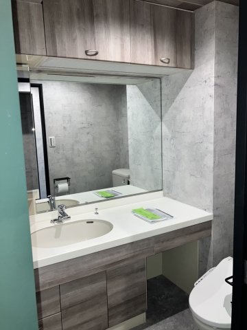 朝日ラ・パリオ四谷のその他|広い洗面台でゆったり身支度ができます