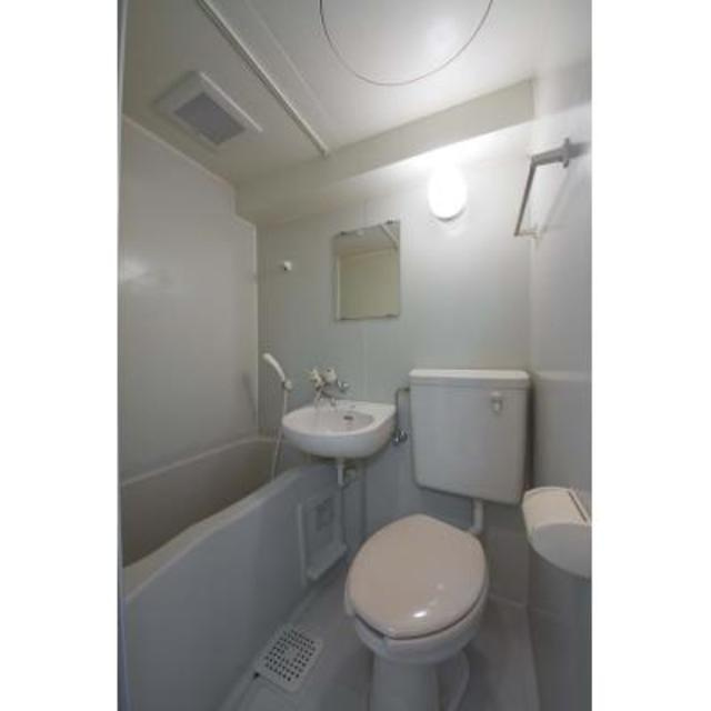 フォレスタ御苑前のトイレ|※写真は同タイプ住戸です。