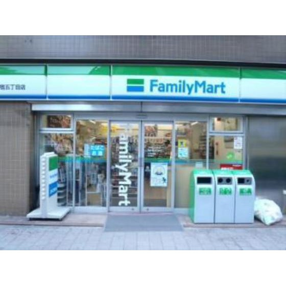 クオーレ西新宿の周辺|コンビニ「ファミリーマート西新宿五丁目店まで221ｍ」