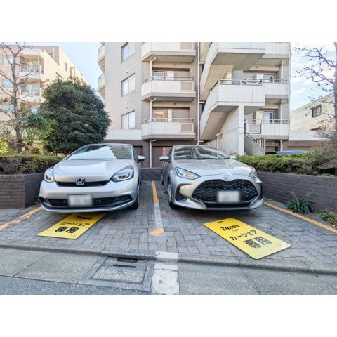 レジデンス新蒲田スクエアの駐車場|駐車場完備です