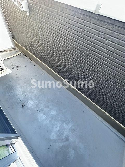ワコーレヴィータ東園田のバルコニー