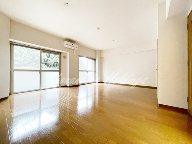横浜市戸塚区戸塚町の賃貸マンションの居間・リビング