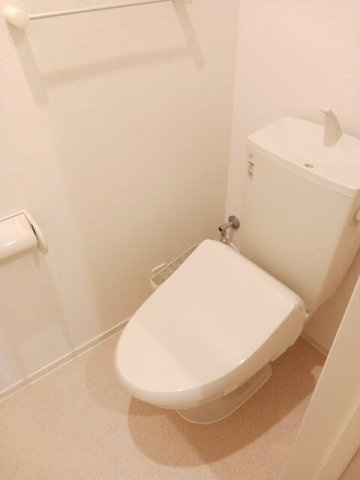ルタン宮津　Ａのトイレ|ゆったりとした空間のトイレです