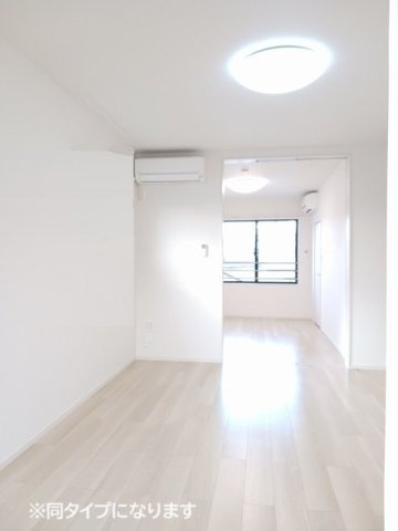 グレイス　八万の居間・リビング|こちらの居間で趣味の時間をお楽しみください