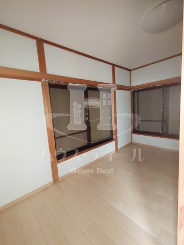 【寝室】 | 鳩ヶ谷戸建て | 落ち着いて過ごせるお部屋なので、寝室にいかがでしょうか