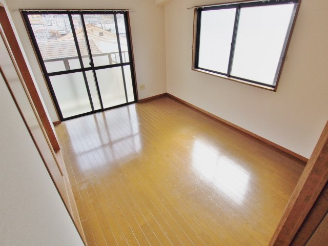第２川本ビルの子供部屋