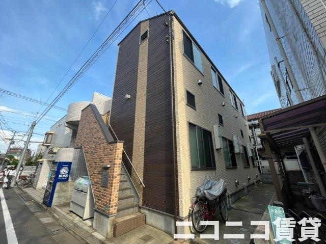 豊島区千川１丁目のアパートの外観