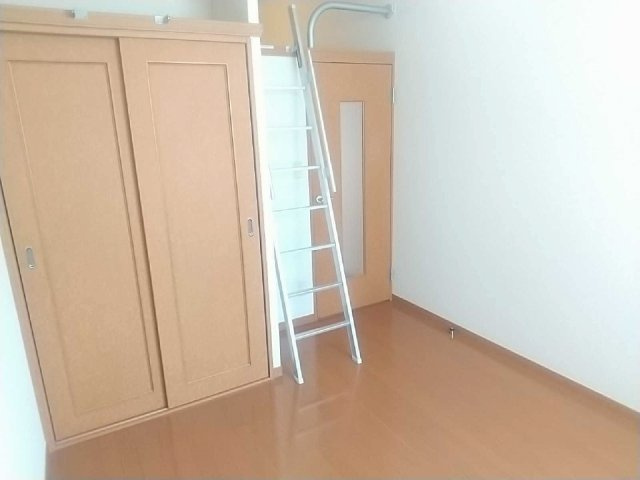 レオパレスクラージュの居間・リビング|おしゃれな居間です