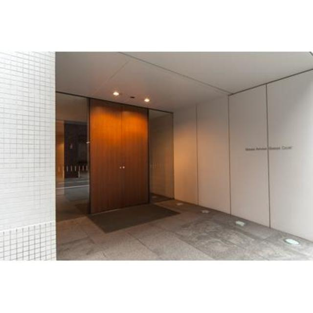 南青山ガーデンコートのエントランス|建物の内部です