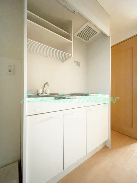 鎌倉市岡本２丁目の賃貸マンションのキッチン