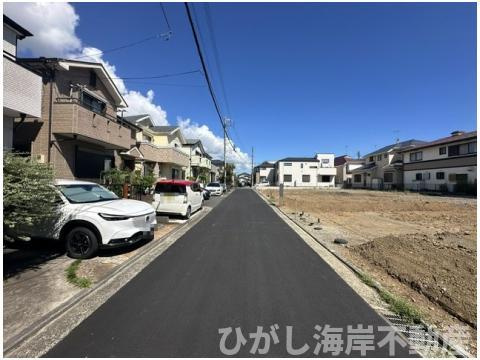 茅ヶ崎市高田4丁目　売地　全９区画の前面道路含む現地写真|現地外観