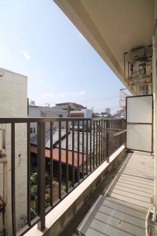 【バルコニー】