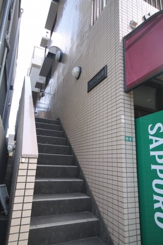 【エントランス】