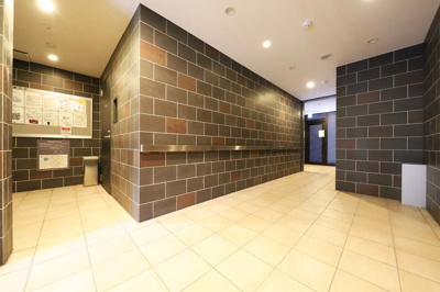 【外観】 | PREMIUM CUBE 池袋要町 | 落ち着いた雰囲気の外観です