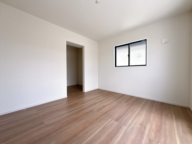 柏市大室　全18区画の洋室