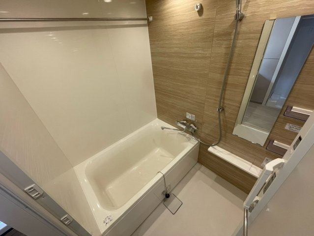 コンフォリア・リヴ本町WEST　Qの浴室