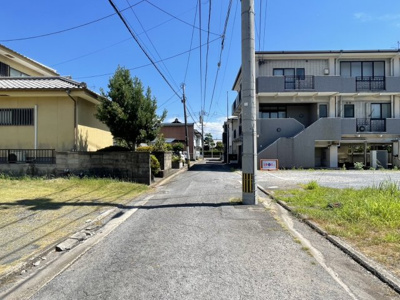 【前面道路含む現地写真】 | 西本町　売地