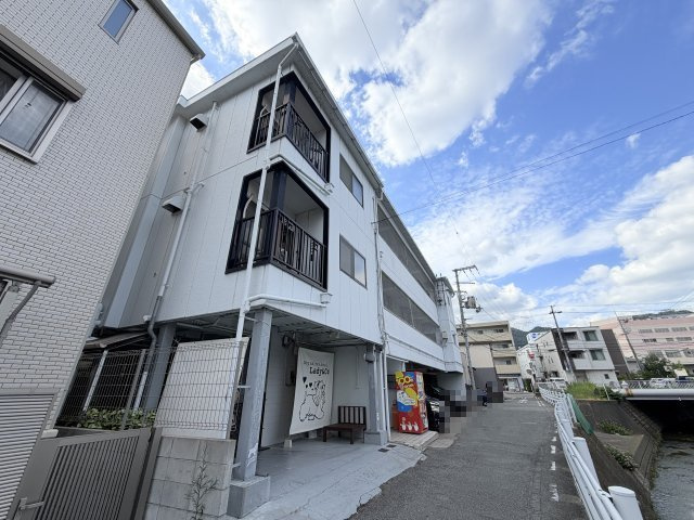 マンション福田の外観