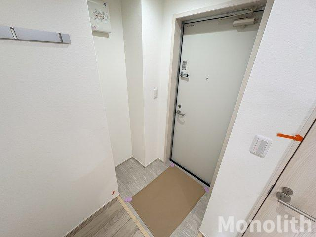フジパレスレーヴⅡ番館の玄関