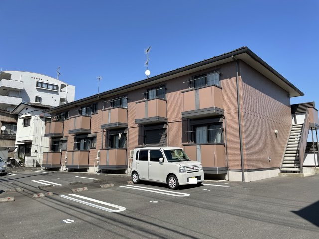 メゾンまるえの外観