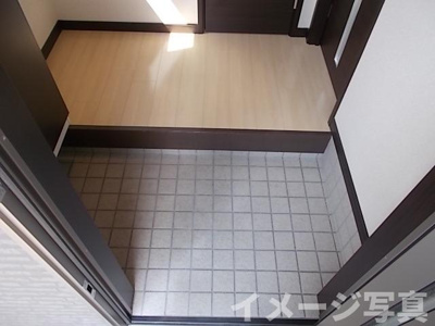 【玄関】 | 岩倉市稲荷町戸建 | 同タイプ写真