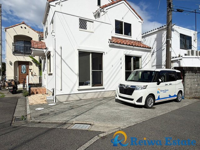 中古戸建　茅ヶ崎市南湖5丁目の駐車場