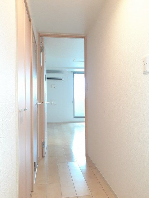 リバープレッソⅡの玄関