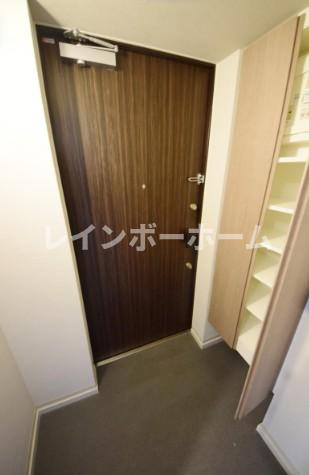 エステムコート松戸の玄関|きれいな玄関です