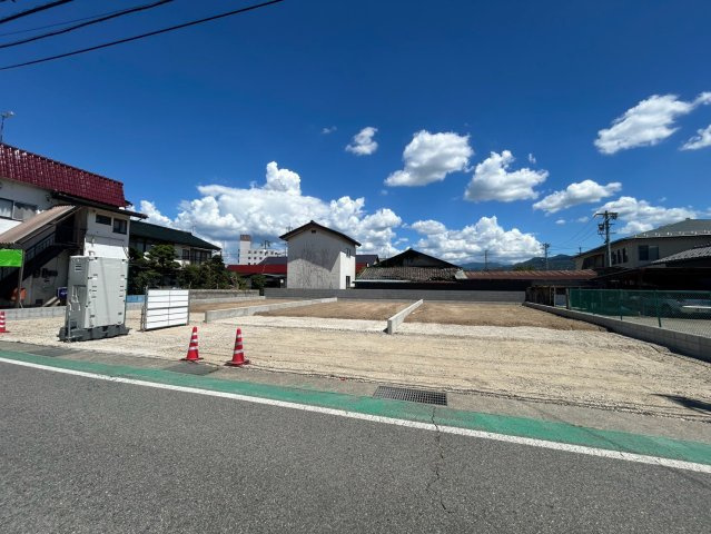新築戸建　篠ノ井御幣川　全3棟の前面道路含む現地写真