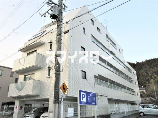 日神パレス青梅の外観