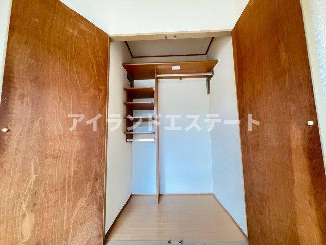 グレース桜　TVドアフォン　南西向き　ダブルロックの収納