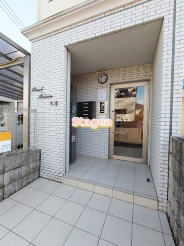 パールメゾン大宮のエントランス