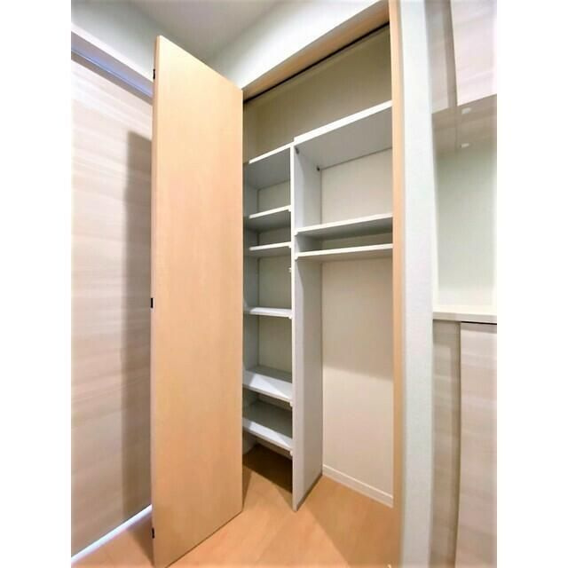 ウィスタリア小竹向原