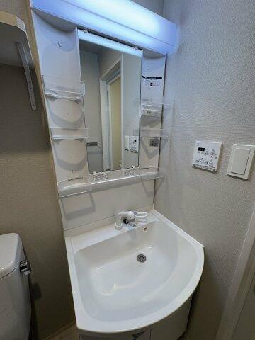 GENOVIA金町の洗面所
