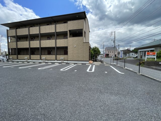 エトワルの駐車場
