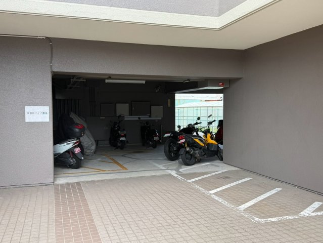 ウッディマンション森館／８Fの駐輪場