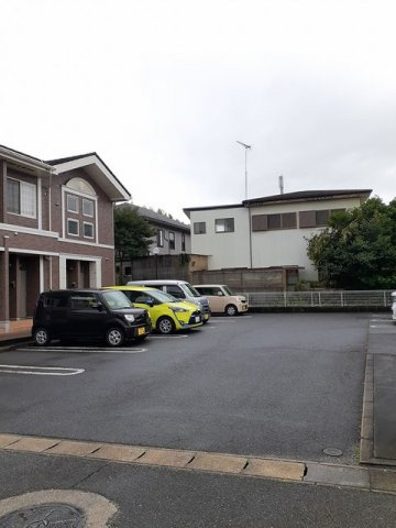メゾン　アンソレイエＳ　　刈谷市近郊の賃貸ならクラスホーム刈谷店の駐車場|駐車場です